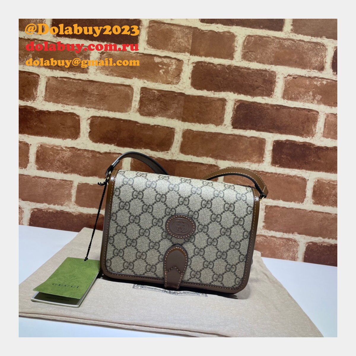 Designer Fake Gucci 671620  shoulder bag with Interlocking G in GG Supreme