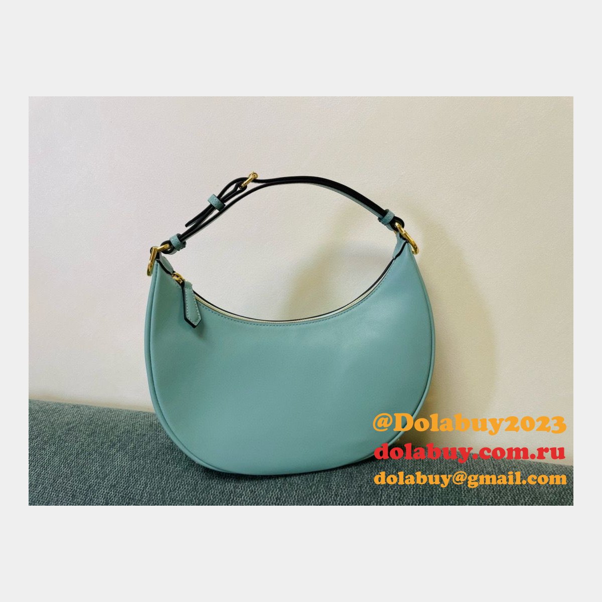 Best Fendi Fendigraphy leather shoulder hobo bag