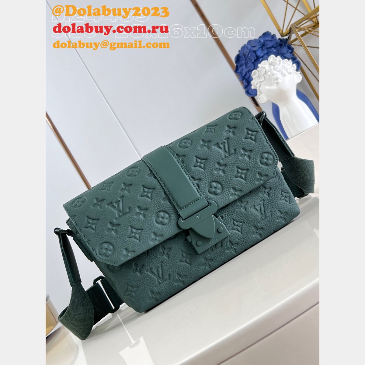 S-Cape Messenger Taurillon M24439 Green LV Knockoff Men Bags