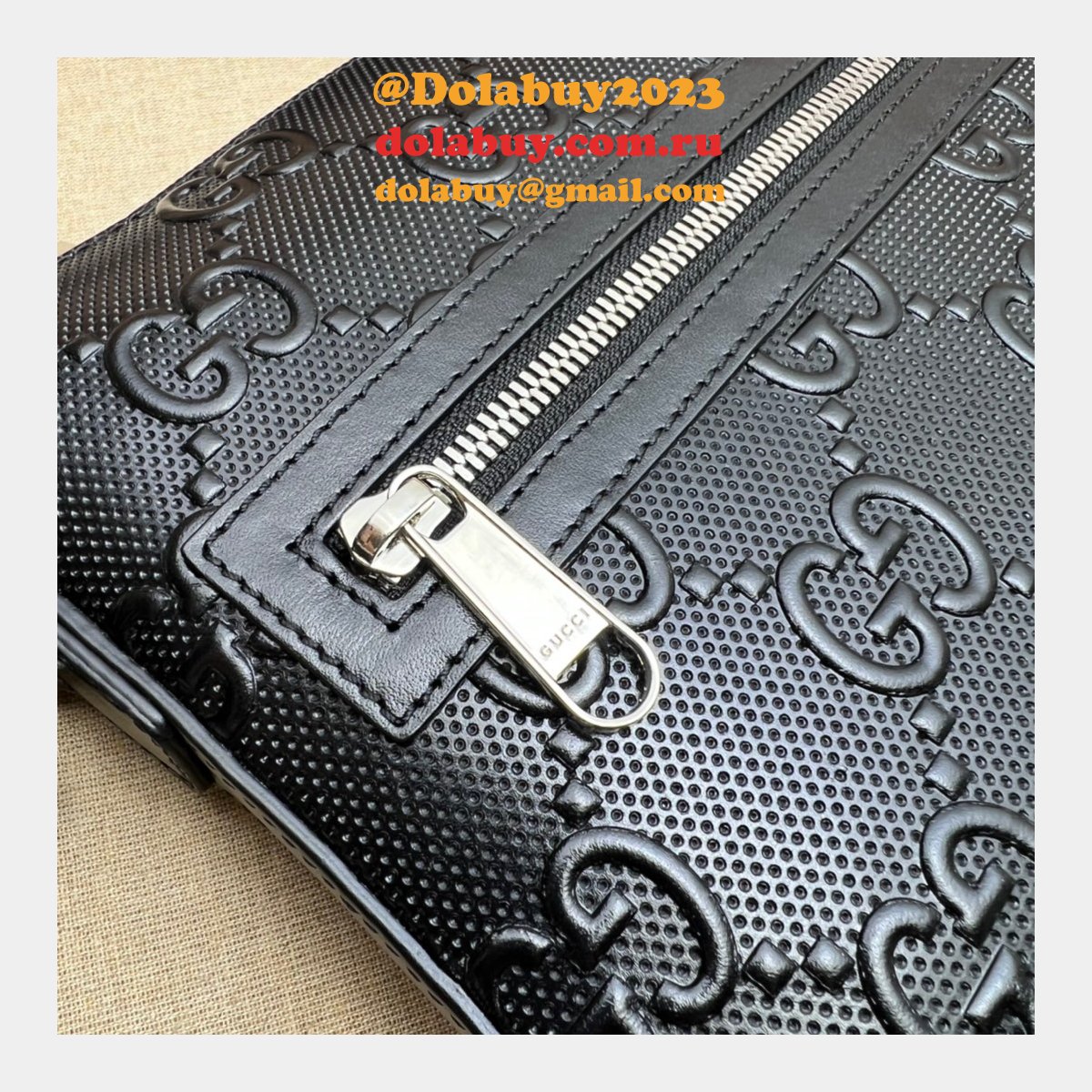 We Offer High-Quality Fake Black Gucci Signature Messenger 406410 Bag