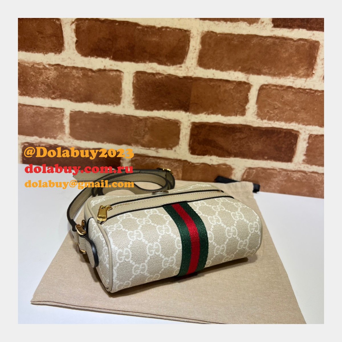 Buying Replica Gucci 517350 GG Supreme Ophidia Crossbody Bag