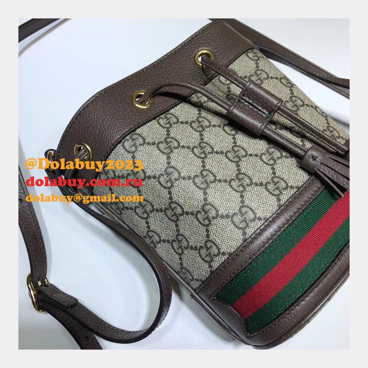 AAA+ Gucci Replica GG Supreme Ophidia Mini Bucket 550620 Bag