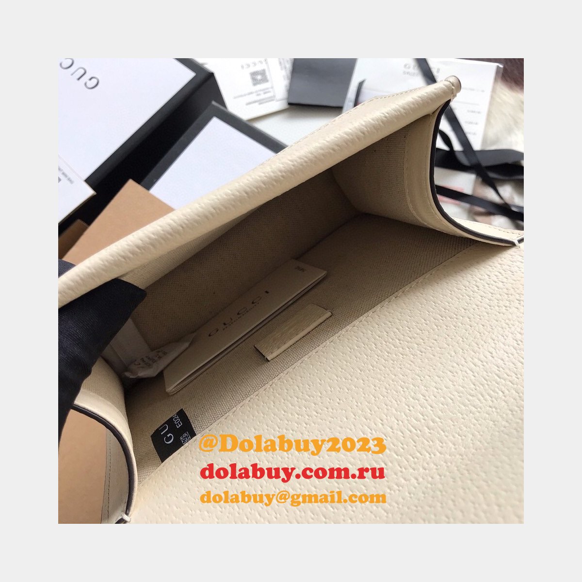 Buy Online Gucci Dionysus GG Surpeme Mini 421970 White Bag