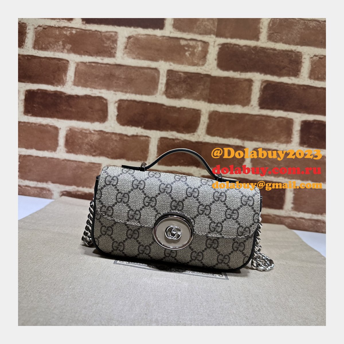 Petite GG Chain 1:1 Mirror 760194 Replicas Gucci Handbags