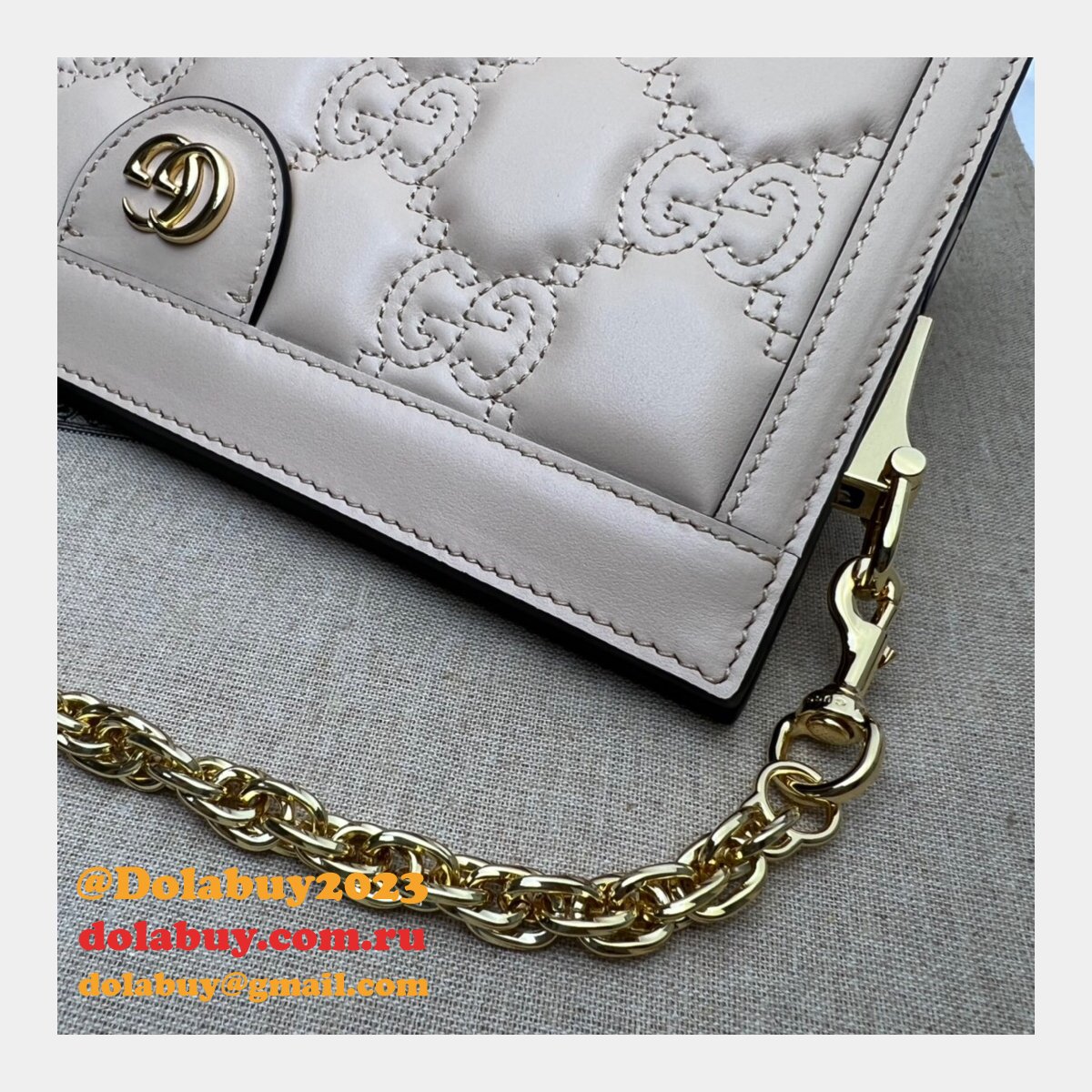 1:1 Replica Gucci 702200 GG Matelassé Leather Shoulder Bag designer bags