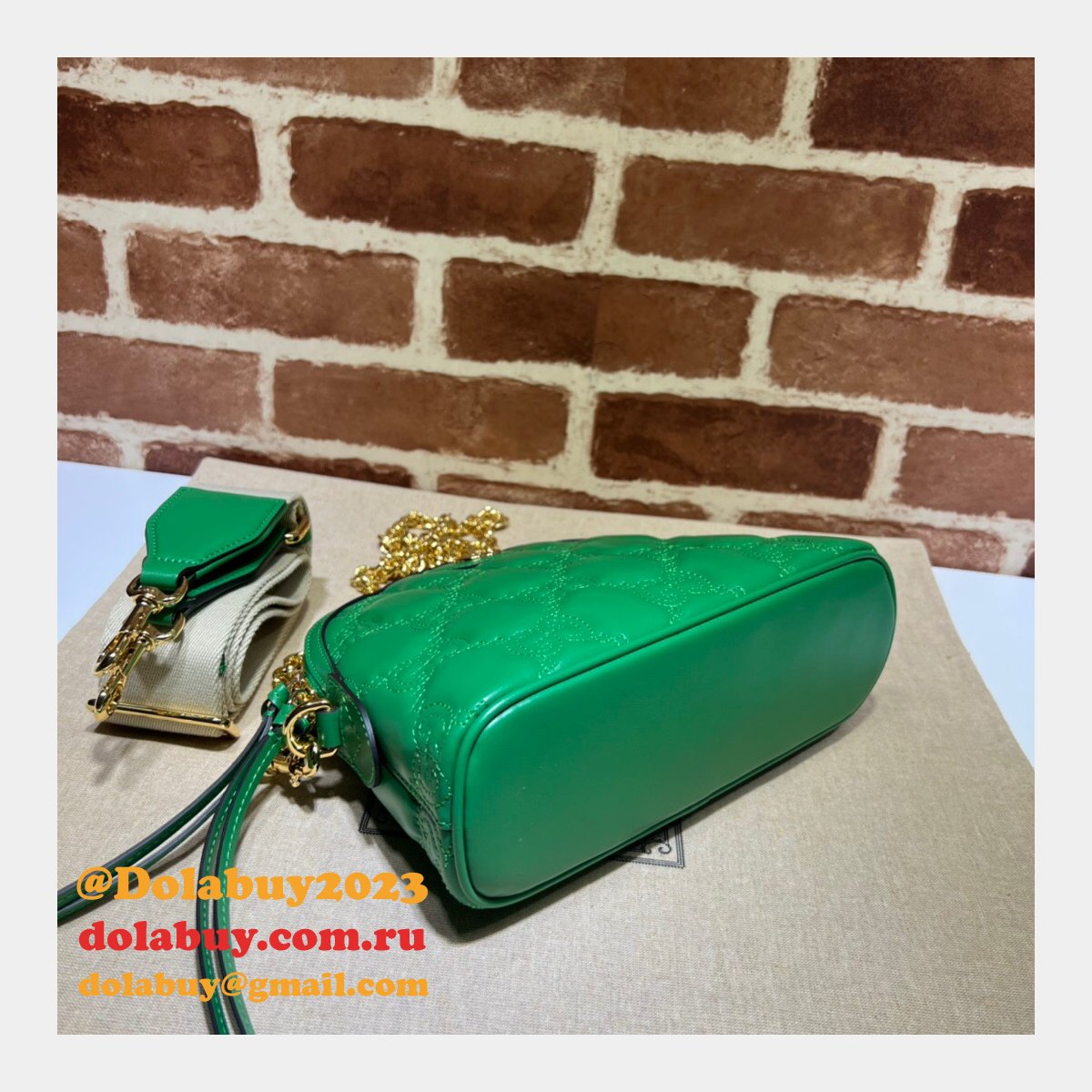 Gucci Luxury 702229 GG Matelassé Leather Shoulder Replica Bag