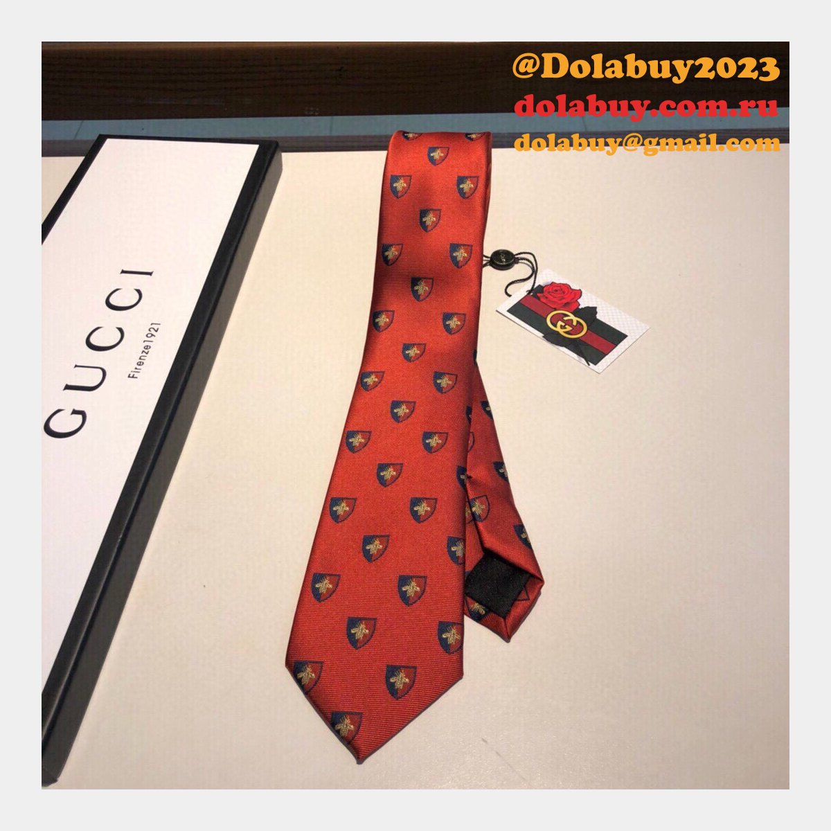 Gucci Silk tie Jacquard crafts insect pattern