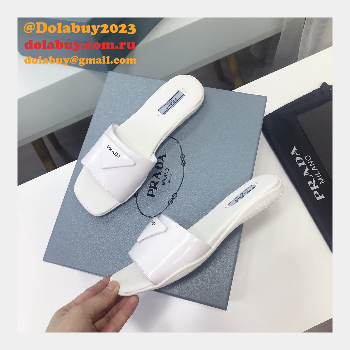 Replica Prada Leather Logo Flat Slide Sandals
