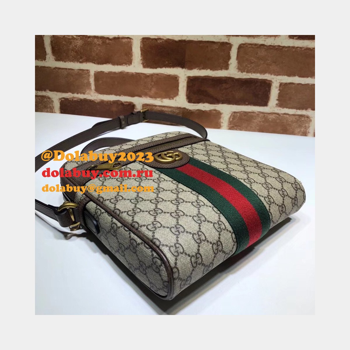 Luxury Gucci AAA+ 547926 GG Supreme Ophidia Small Messenger Bag