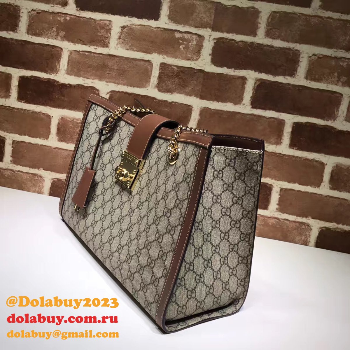 Replicas Gucci Padlock medium GG shoulder bag ‎479197